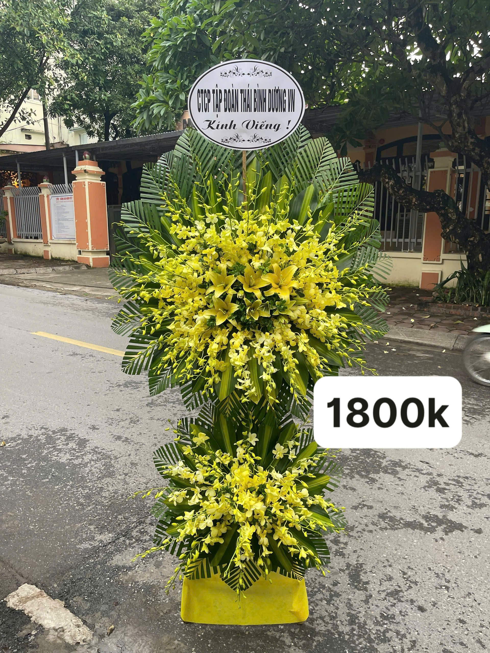 Vòng hoa tang lễ số 5 trần thánh tông