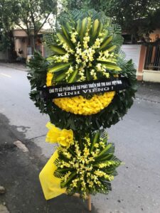 vòng hoa tang lễ đức giang